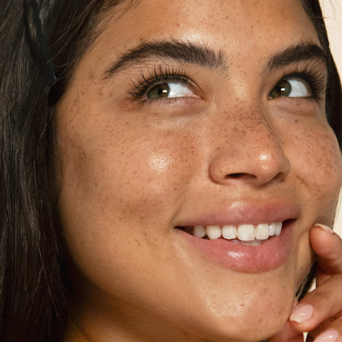 40 Runyon [Shared: Model wearing Tower 28 Beauty SunnyDays™ Tinted SPF 30 in the shade 40 Runyon]